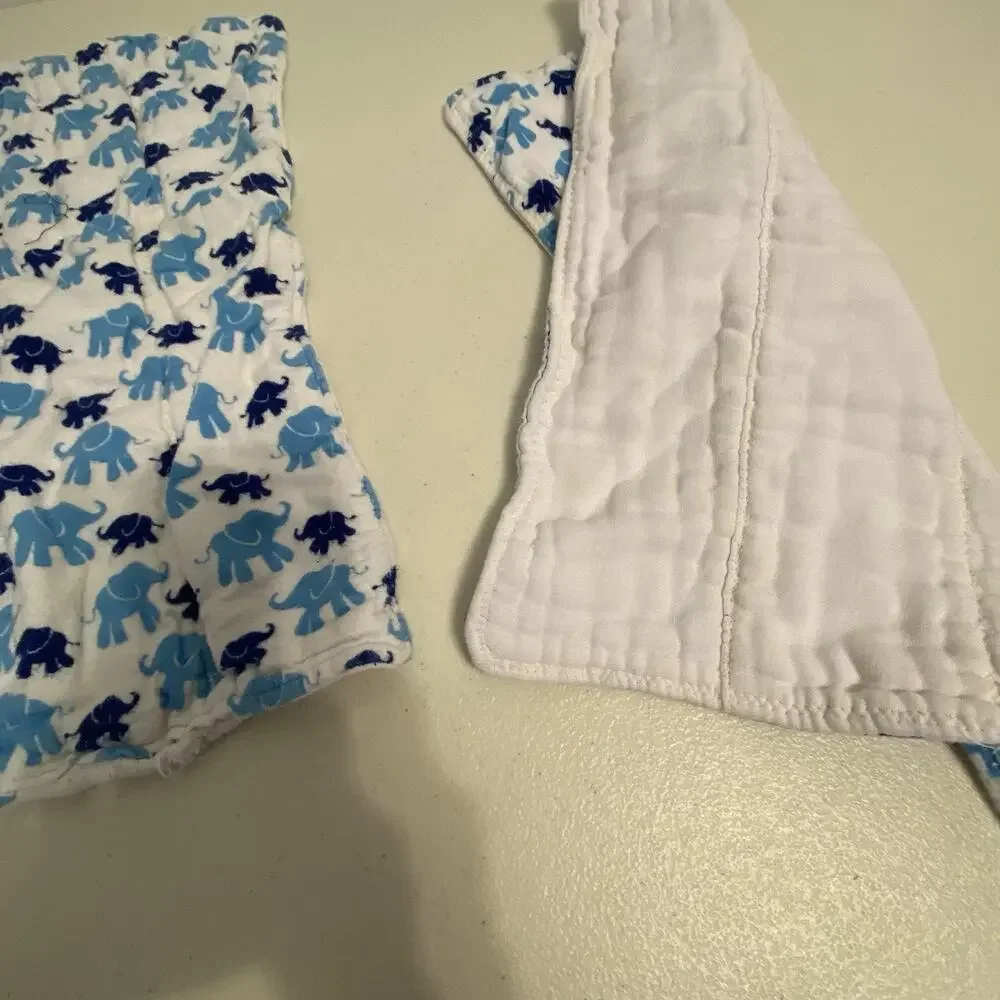 Lot Of 2 Baby Burps Clothes Soft Muslin Cotton Elephants Animal Print